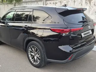 Toyota Highlander, 2022