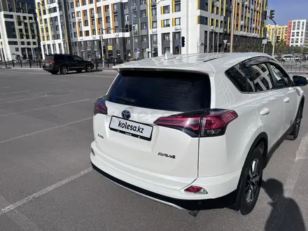 Toyota RAV4 2017 года за 11 800 000 тг. в Астана – фото 5