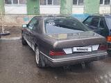 Mercedes-Benz E 200 1993 года за 1 400 000 тг. в Костанай