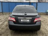 Toyota Camry 2010 года за 5 500 000 тг. в Атырау – фото 2