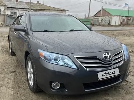 Toyota Camry 2010 года за 5 500 000 тг. в Атырау