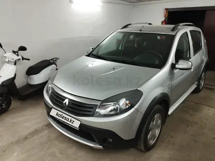 Renault Sandero Stepway 2014 года за 4 500 000 тг. в Актобе – фото 17