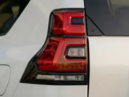 Toyota Land Cruiser Prado 2021 года за 25 000 000 тг. в Алматы – фото 12