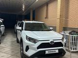 Toyota RAV4 2022 года за 18 500 000 тг. в Алматы