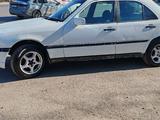 Mercedes-Benz C 180 1994 года за 800 000 тг. в Астана