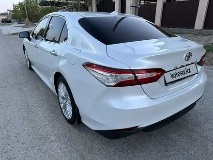 Toyota Camry 2019 года за 14 900 000 тг. в Кызылорда – фото 22