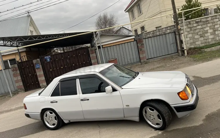 Mercedes-Benz E 280 1993 годаүшін1 950 000 тг. в Алматы