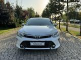 Toyota Camry 2017 годаfor11 500 000 тг. в Алматы – фото 5