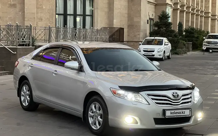 Toyota Camry 2010 года за 7 900 000 тг. в Шымкент