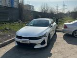 Kia K5 2021 года за 14 500 000 тг. в Алматы