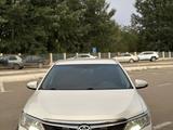 Toyota Camry 2015 года за 12 600 000 тг. в Жезказган