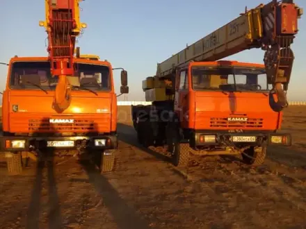 Автокран Ивановец на базе Камаз 25 тонн в Атырау