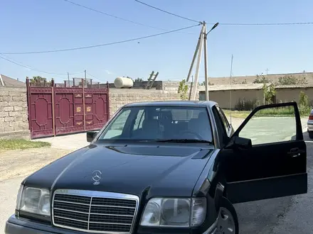 Mercedes-Benz E 200 1993 года за 4 000 000 тг. в Жетысай