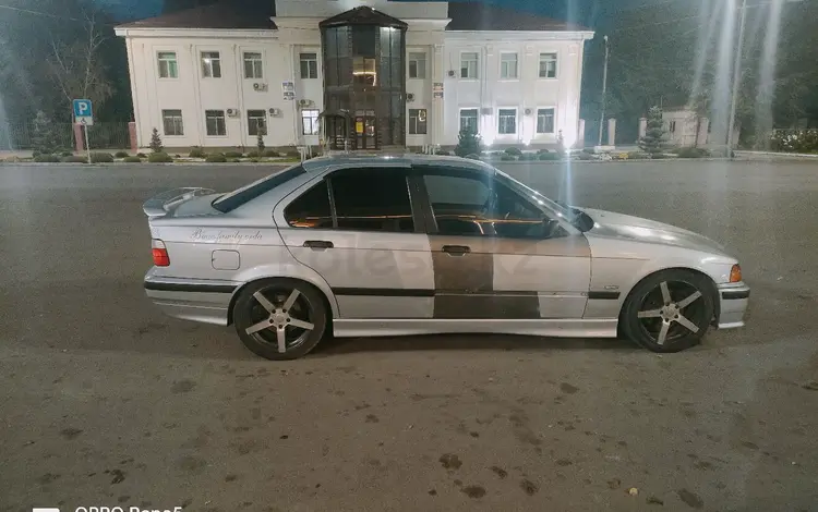 BMW 328 1996 годаүшін2 500 000 тг. в Тараз