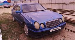 Mercedes-Benz E 240 1999 года за 1 000 000 тг. в Актобе – фото 5