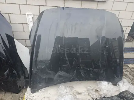 Капот оригинал привозной за 200 000 тг. в Астана