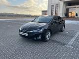 Hyundai Elantra 2019 года за 8 200 000 тг. в Караганда