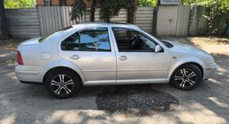 Volkswagen Jetta 2002 года за 1 600 000 тг. в Алматы – фото 4