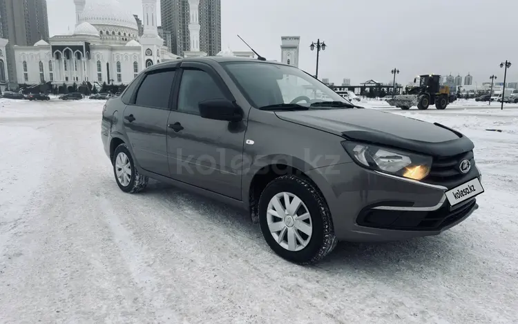 ВАЗ (Lada) Granta 2190 2021 годаүшін4 000 000 тг. в Астана