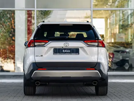 Toyota RAV4 Luxe 2025 года за 21 490 000 тг. в Астана – фото 4