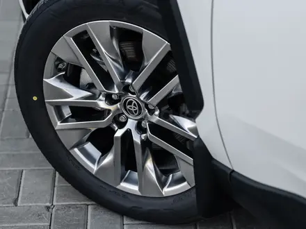 Toyota RAV4 Luxe 2025 года за 21 490 000 тг. в Астана – фото 5