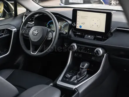 Toyota RAV4 Luxe 2025 года за 21 490 000 тг. в Астана – фото 10
