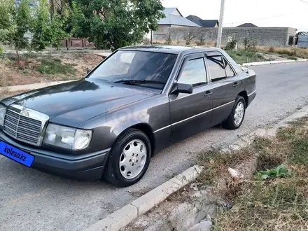 Mercedes-Benz E 280 1993 года за 2 600 000 тг. в Шымкент – фото 2