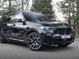 BMW X7 2022 года за 50 000 000 тг. в Алматы