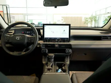 Toyota RAV4 Prestige 2026 года за 20 190 000 тг. в Актау – фото 21