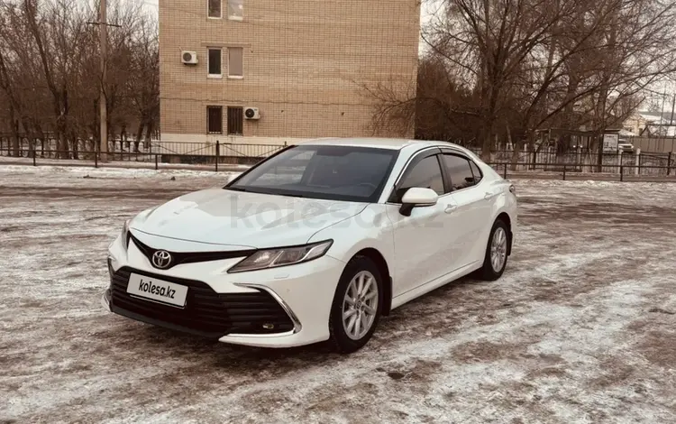 Toyota Camry 2021 годаfor14 700 000 тг. в Актобе