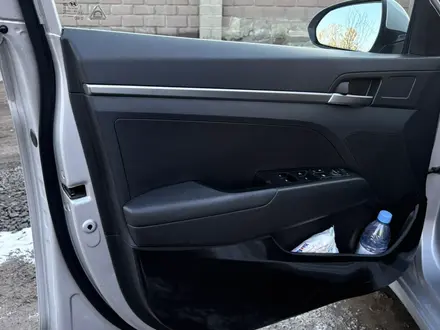 Hyundai Elantra 2019 года за 7 500 000 тг. в Караганда – фото 9