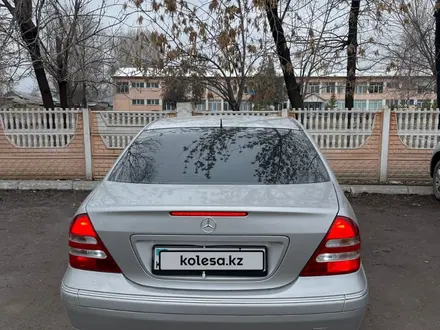 Mercedes-Benz C 240 2001 года за 3 500 000 тг. в Алматы – фото 9