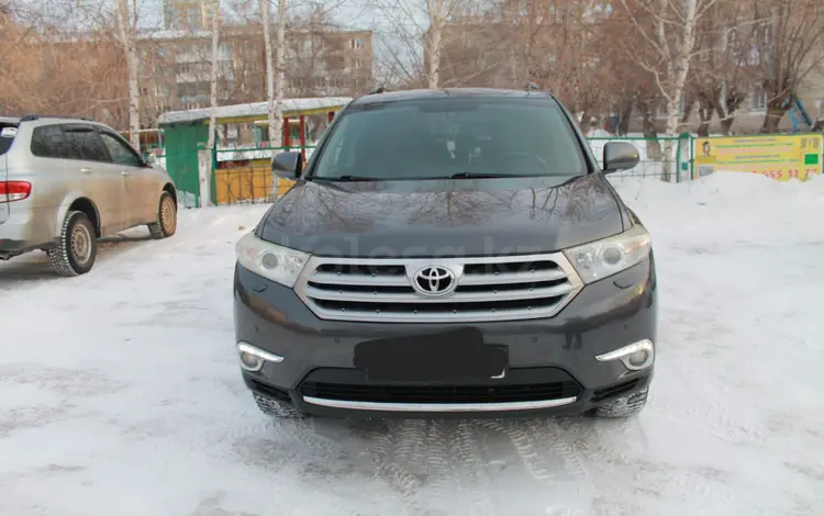 Toyota Highlander 2013 годаүшін14 000 000 тг. в Петропавловск