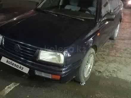 Volkswagen Vento 1996 года за 800 000 тг. в Кызылорда – фото 3