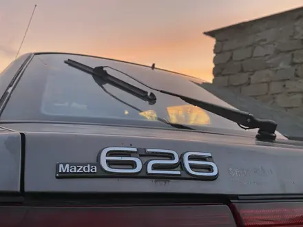 Mazda 626 1991 года за 350 000 тг. в Атырау – фото 3