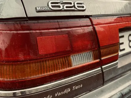Mazda 626 1991 года за 350 000 тг. в Атырау – фото 4