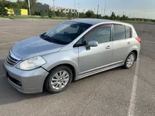 Nissan Tiida, 2004