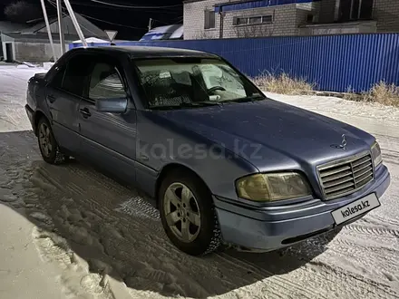 Mercedes-Benz C 220 1993 года за 2 200 000 тг. в Астана