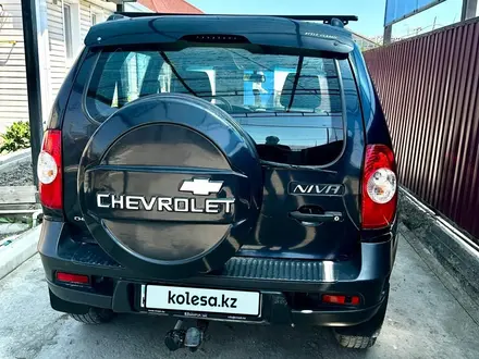 Chevrolet Niva 2016 года за 4 200 000 тг. в Атырау – фото 5