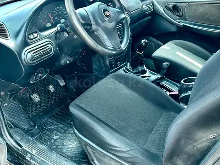 Chevrolet Niva 2016 года за 4 200 000 тг. в Атырау – фото 7