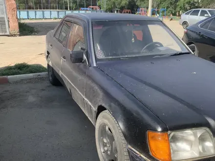 Mercedes-Benz E 200 1994 года за 1 500 000 тг. в Жезказган – фото 7