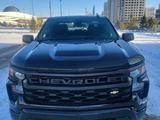 Chevrolet Silverado 2023 года за 32 000 000 тг. в Астана