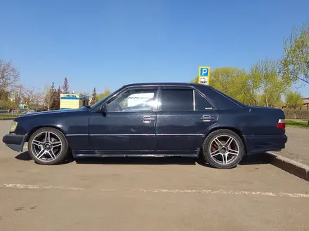 Mercedes-Benz E 200 1993 года за 1 250 000 тг. в Астана – фото 5