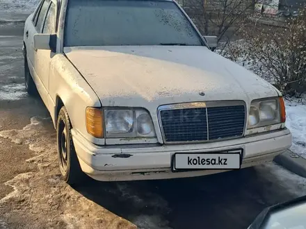 Mercedes-Benz E 230 1992 года за 850 000 тг. в Алматы – фото 2