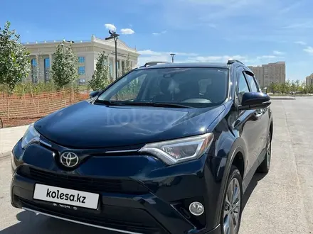 Toyota RAV4 2018 годаүшін13 100 000 тг. в Астана