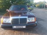 Mercedes-Benz E 200 1990 годаүшін850 000 тг. в Алматы