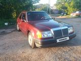 Mercedes-Benz E 200 1990 годаүшін850 000 тг. в Алматы – фото 2