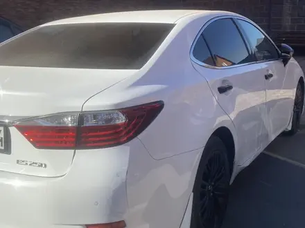 Lexus ES 250 2015 года за 12 000 000 тг. в Павлодар