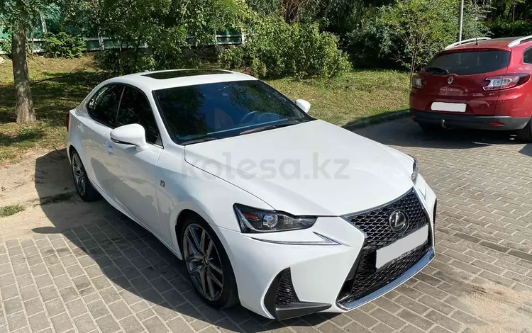 Lexus IS 350 2017 года за 9 000 000 тг. в Шымкент