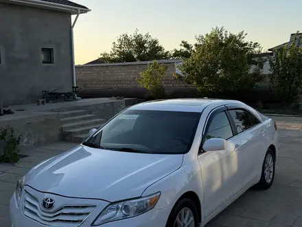 Toyota Camry 2010 года за 5 400 000 тг. в Жанаозен – фото 2